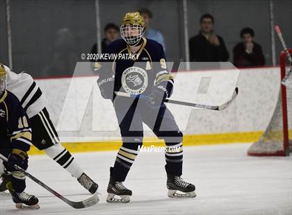 Thumbnail 2 in Notre Dame Catholic @ Xavier photogallery.