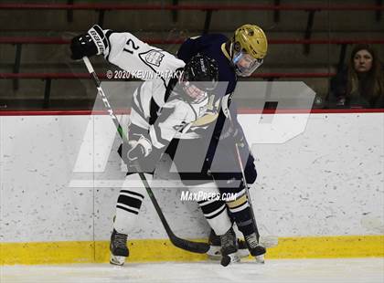 Thumbnail 2 in Notre Dame Catholic @ Xavier photogallery.