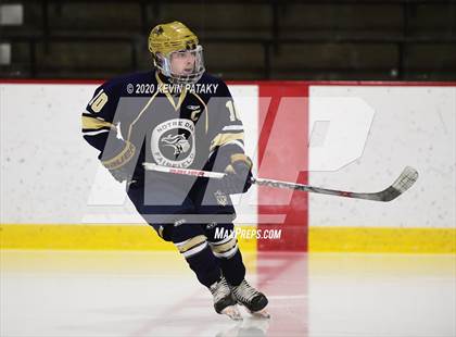 Thumbnail 1 in Notre Dame Catholic @ Xavier photogallery.