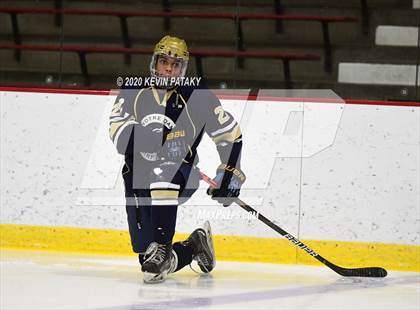 Thumbnail 1 in Notre Dame Catholic @ Xavier photogallery.