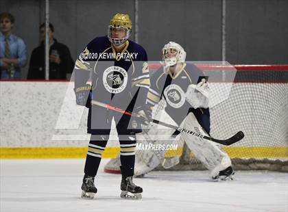 Thumbnail 2 in Notre Dame Catholic @ Xavier photogallery.