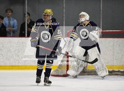 Thumbnail 2 in Notre Dame Catholic @ Xavier photogallery.