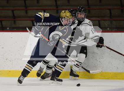 Thumbnail 2 in Notre Dame Catholic @ Xavier photogallery.