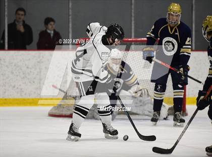 Thumbnail 3 in Notre Dame Catholic @ Xavier photogallery.