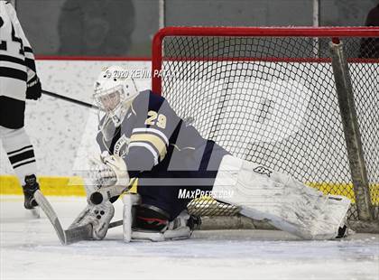 Thumbnail 3 in Notre Dame Catholic @ Xavier photogallery.