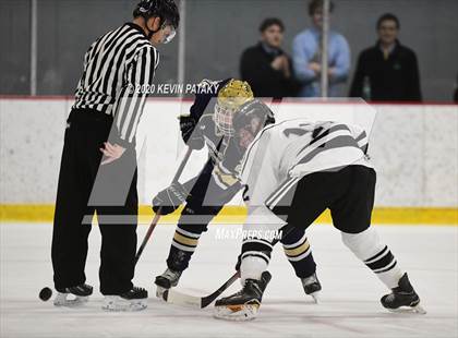 Thumbnail 3 in Notre Dame Catholic @ Xavier photogallery.