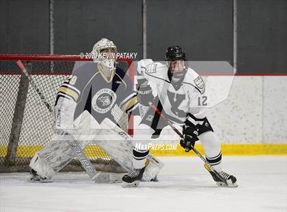 Thumbnail 3 in Notre Dame Catholic @ Xavier photogallery.