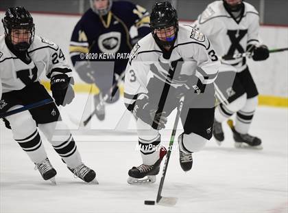 Thumbnail 3 in Notre Dame Catholic @ Xavier photogallery.
