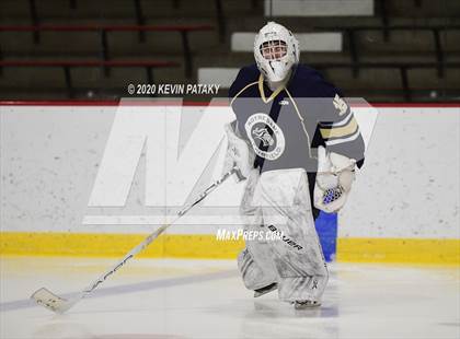 Thumbnail 2 in Notre Dame Catholic @ Xavier photogallery.