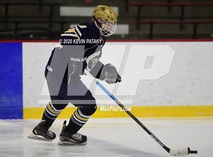 Thumbnail 2 in Notre Dame Catholic @ Xavier photogallery.