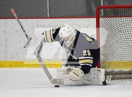Thumbnail 2 in Notre Dame Catholic @ Xavier photogallery.
