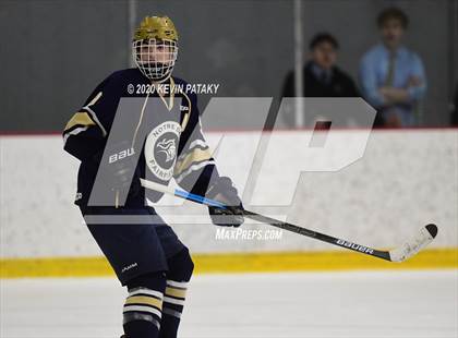 Thumbnail 3 in Notre Dame Catholic @ Xavier photogallery.