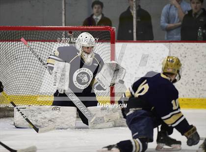 Thumbnail 3 in Notre Dame Catholic @ Xavier photogallery.