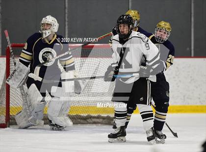 Thumbnail 1 in Notre Dame Catholic @ Xavier photogallery.