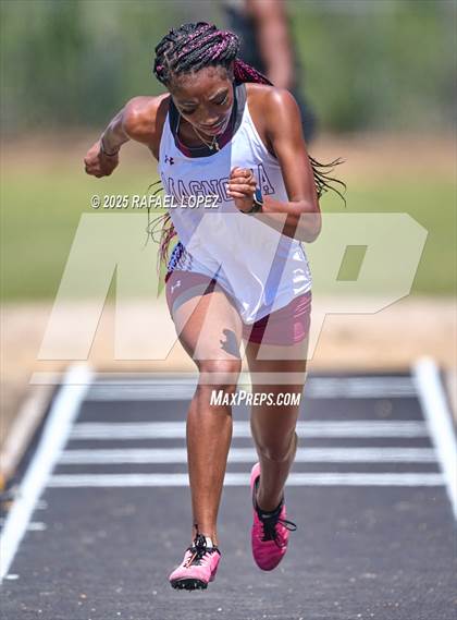 Thumbnail 2 in Dog Pound Invitational (Long Jump) photogallery.