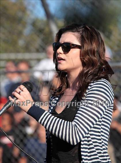Thumbnail 3 in Burroughs @ Burbank (Seniors Night) photogallery.