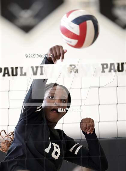 Thumbnail 2 in JV: Bishop O'Connell @ Paul VI photogallery.