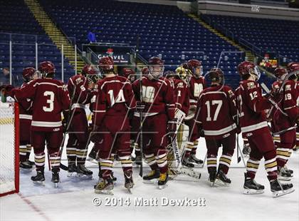 Thumbnail 2 in Boston College High vs. Notre Dame Catholic (Notre Dame New Year's Invitational Final) photogallery.
