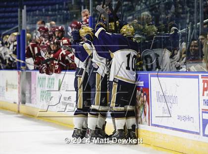 Thumbnail 2 in Boston College High vs. Notre Dame Catholic (Notre Dame New Year's Invitational Final) photogallery.