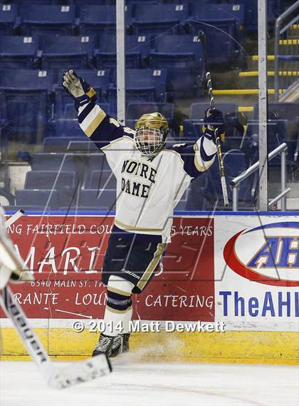 Thumbnail 2 in Boston College High vs. Notre Dame Catholic (Notre Dame New Year's Invitational Final) photogallery.