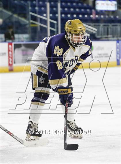 Thumbnail 3 in Boston College High vs. Notre Dame Catholic (Notre Dame New Year's Invitational Final) photogallery.
