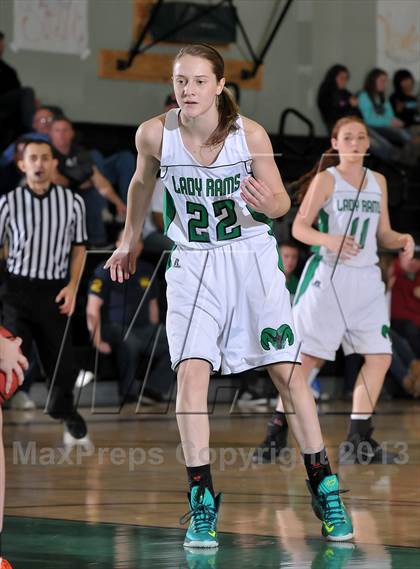 Thumbnail 2 in Roseville vs. Dixon (Ram Jam Winter Classic) photogallery.