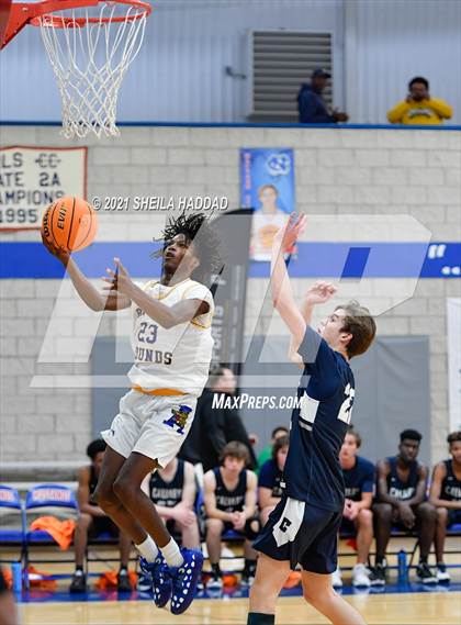 Thumbnail 3 in Auburndale vs Calvary Christian (Sunbash Tournament) photogallery.