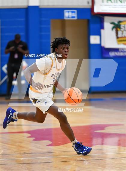 Thumbnail 2 in Auburndale vs Calvary Christian (Sunbash Tournament) photogallery.