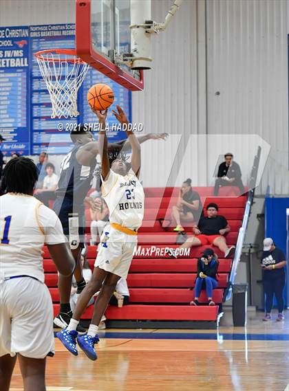 Thumbnail 3 in Auburndale vs Calvary Christian (Sunbash Tournament) photogallery.