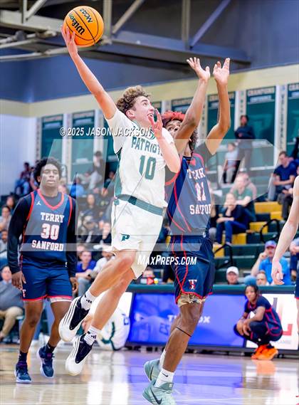 Thumbnail 2 in Terry Sanford @ Pinecrest photogallery.