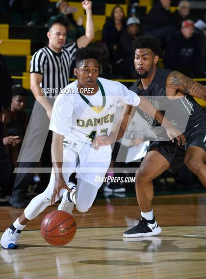 Thumbnail 1 in Damien vs. Moreau Catholic (The Classic at Damien) photogallery.