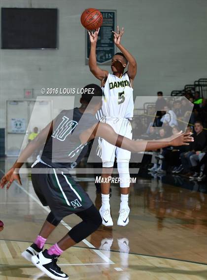Thumbnail 2 in Damien vs. Moreau Catholic (The Classic at Damien) photogallery.