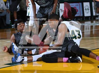 Thumbnail 2 in Damien vs. Moreau Catholic (The Classic at Damien) photogallery.