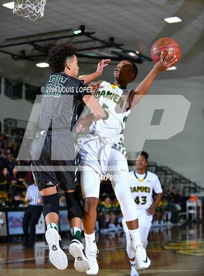 Thumbnail 2 in Damien vs. Moreau Catholic (The Classic at Damien) photogallery.