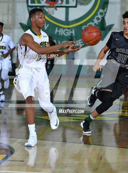 Thumbnail 3 in Damien vs. Moreau Catholic (The Classic at Damien) photogallery.