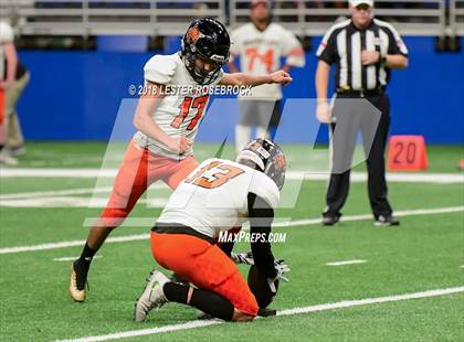 Thumbnail 2 in Refugio vs. Mason (UIL 2A Quarterfinal Playoffs) photogallery.