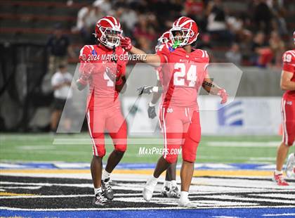 Thumbnail 2 in Bishop Gorman @ Mater Dei photogallery.