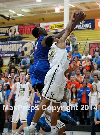 Thumbnail 3 in Central Catholic vs. St. Joseph Notre Dame (CIF NorCal Regional D5 Final) photogallery.