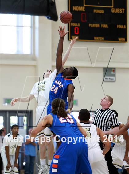 Thumbnail 2 in Central Catholic vs. St. Joseph Notre Dame (CIF NorCal Regional D5 Final) photogallery.
