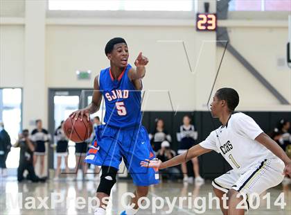 Thumbnail 3 in Central Catholic vs. St. Joseph Notre Dame (CIF NorCal Regional D5 Final) photogallery.
