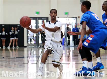 Thumbnail 2 in Central Catholic vs. St. Joseph Notre Dame (CIF NorCal Regional D5 Final) photogallery.