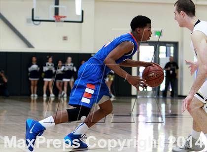 Thumbnail 2 in Central Catholic vs. St. Joseph Notre Dame (CIF NorCal Regional D5 Final) photogallery.