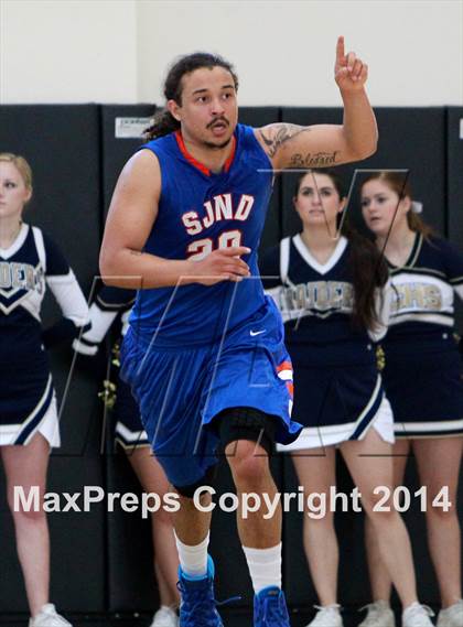 Thumbnail 3 in Central Catholic vs. St. Joseph Notre Dame (CIF NorCal Regional D5 Final) photogallery.