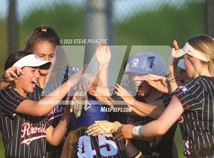 Thumbnail 3 in Riverside @ Woodgrove (VHSL Class 5 Region D Region Final) photogallery.