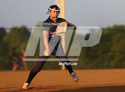 Thumbnail 1 in Riverside @ Woodgrove (VHSL Class 5 Region D Region Final) photogallery.