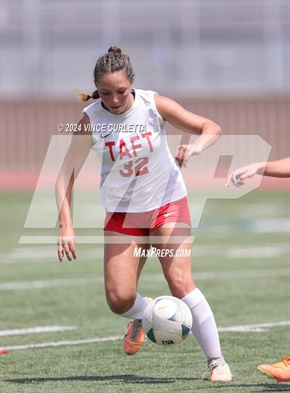 Thumbnail 1 in Round Rock vs. Taft (UIL 6A Soccer Regional Semifinal) photogallery.