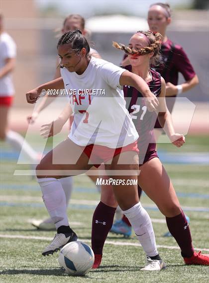 Thumbnail 2 in Round Rock vs. Taft (UIL 6A Soccer Regional Semifinal) photogallery.