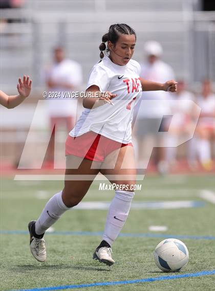 Thumbnail 3 in Round Rock vs. Taft (UIL 6A Soccer Regional Semifinal) photogallery.