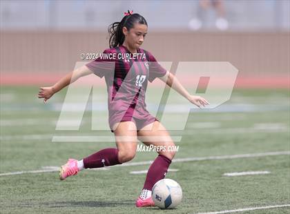 Thumbnail 1 in Round Rock vs. Taft (UIL 6A Soccer Regional Semifinal) photogallery.