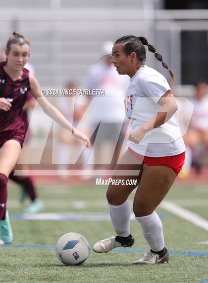 Thumbnail 2 in Round Rock vs. Taft (UIL 6A Soccer Regional Semifinal) photogallery.